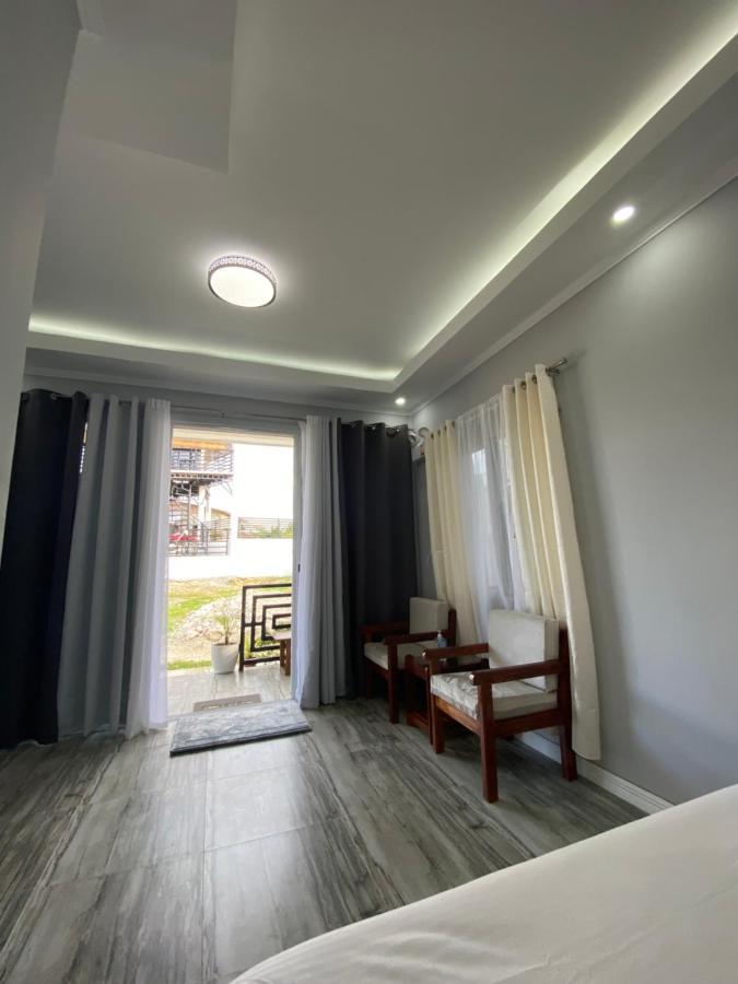 Palm View Moalboal Exterior photo